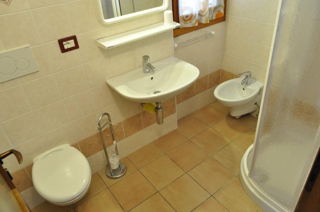 Ferienwohnung Casa Del Roccolo Folgarida Zimmer foto